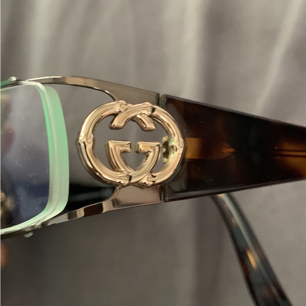 Preloved Gucci frames - Picture 3 of 5